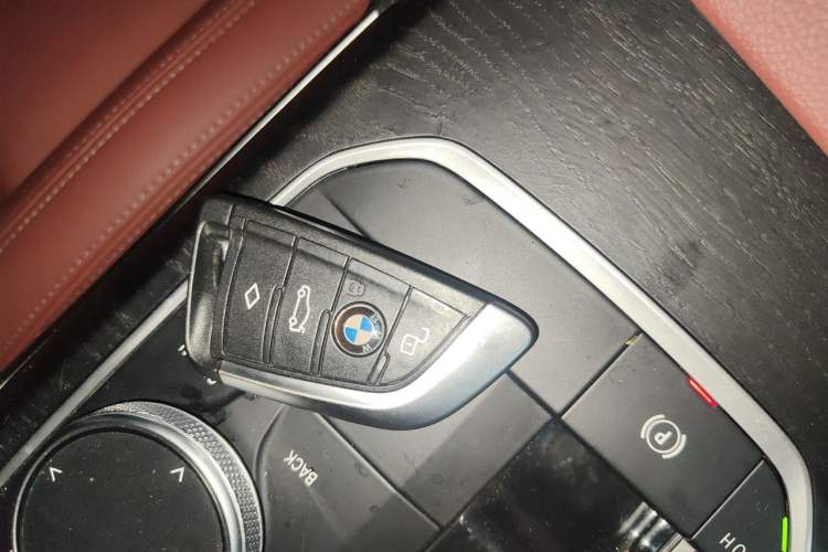 Used BMW 3 Series 2021 Restyled 325Li M Sport Package Vehicle Key