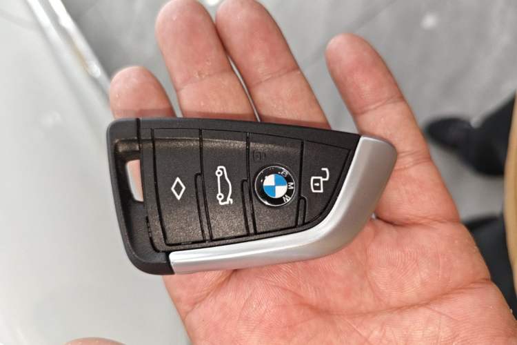 Used BMW 3 Series 2021 325Li M Sport Package Vehicle Key