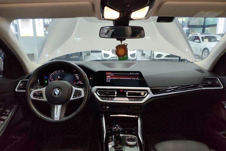 Used BMW 3 Series 2021 320Li M Sport Package Center Console