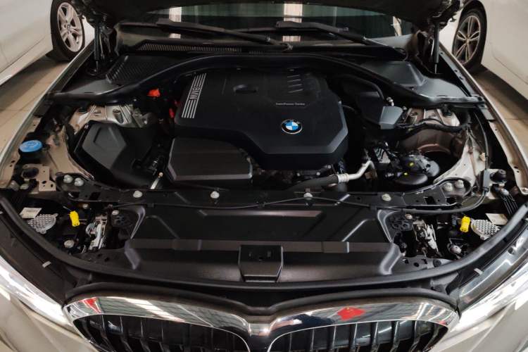 Used BMW 3 Series 2021 Restyled 325Li xDrive M Sport Package Engine Bay