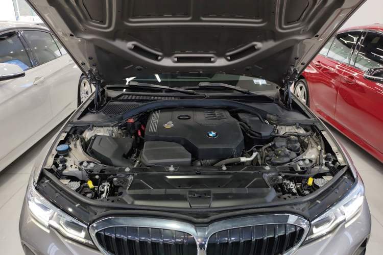 Used BMW 3 Series 2021 320Li M Sport Package Engine Bay