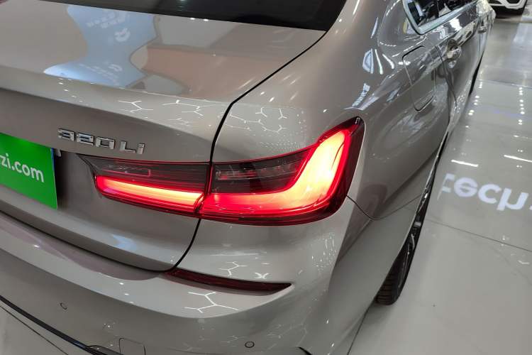 Used BMW 3 Series 2021 320Li M Sport Package Exterior 3
