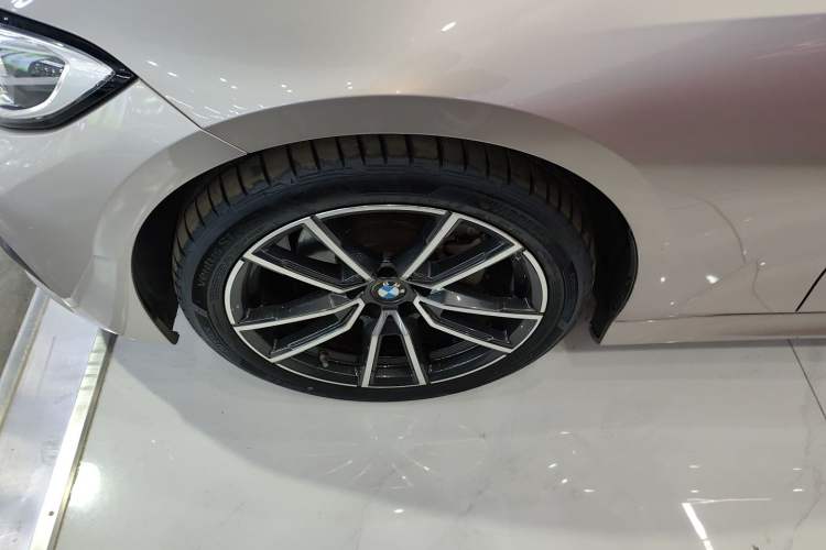Used BMW 3 Series 2021 320Li M Sport Package Exterior 4