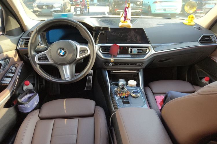 Used BMW 3 Series 2021 Restyled 325i M Sport Package Interior 2
