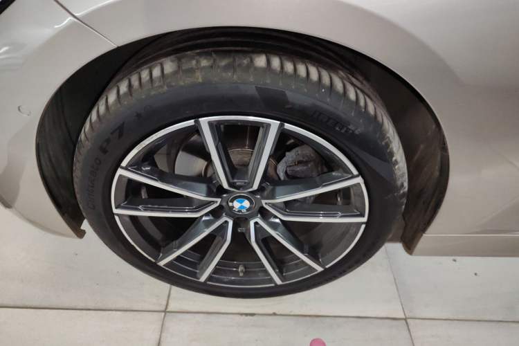 Used BMW 3 Series 2021 Restyled 325Li xDrive M Sport Package Left Front Wheel Hub