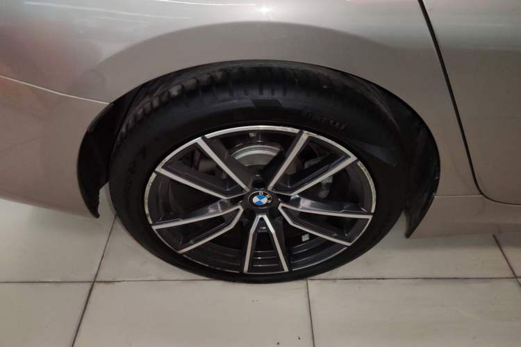 Used BMW 3 Series 2021 Restyled 325Li xDrive M Sport Package Right Rear Wheel Hub