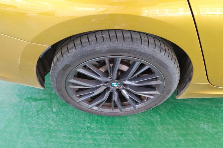 Used BMW 3 Series 2021 330i M Sport Night Edition Right Rear Wheel Hub