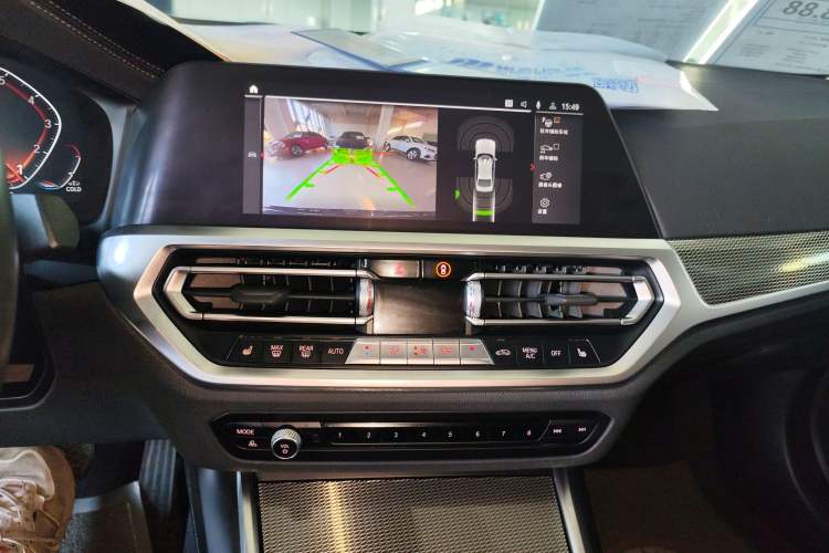 Used BMW 3 Series 2022 330i M Sport Night Edition Audio And AC Panel