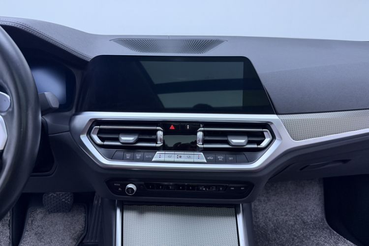 Used BMW 3 Series 2022 325Li M Sport Night Edition Package Audio And AC Panel
