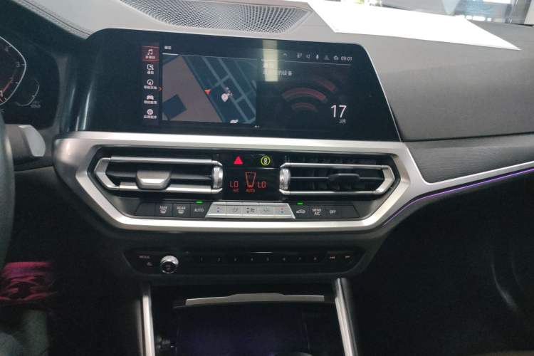 Used BMW 3 Series 2022 325i M Sport Package Audio And AC Panel