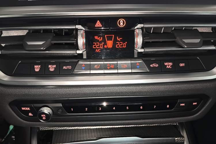 Used BMW 3 Series 2022 325Li M Sport Night Edition Package Audio And AC Panel