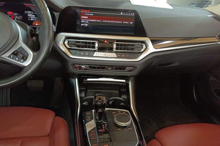 Used BMW 3 Series 2022 320Li M Sport Package Audio And AC Panel