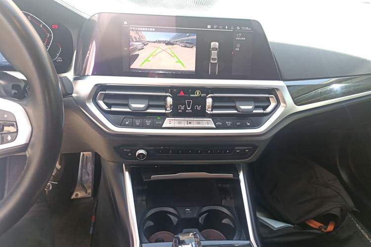 Used BMW 3 Series 2022 325Li M Sport Package Audio And AC Panel