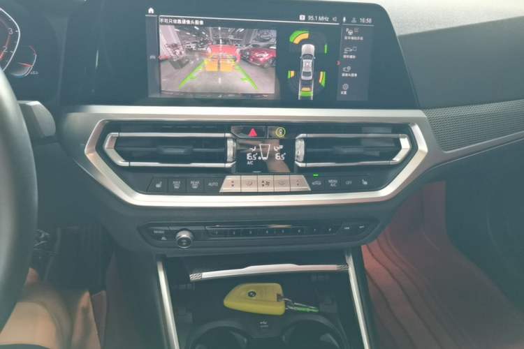 Used BMW 3 Series 2022 325Li M Sport Night Edition Package Audio And AC Panel
