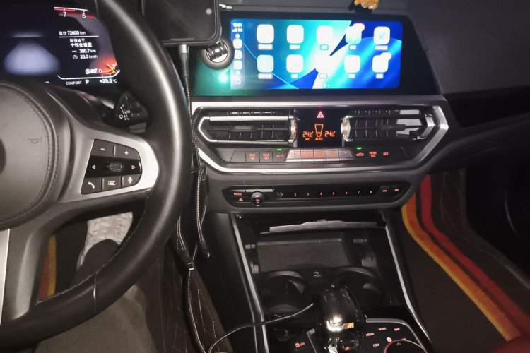 Used BMW 3 Series 2022 320Li M Sport Package Audio And AC Panel