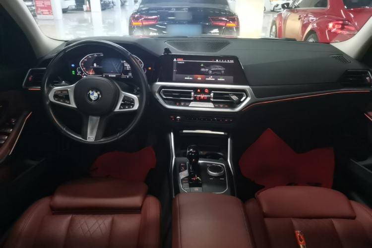 Used BMW 3 Series 2022 325i M Sport Package Center Console