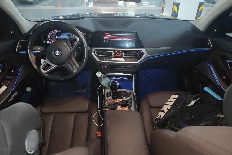 Used BMW 3 Series 2022 Updated 330i M Sport Night Edition Package Center Console