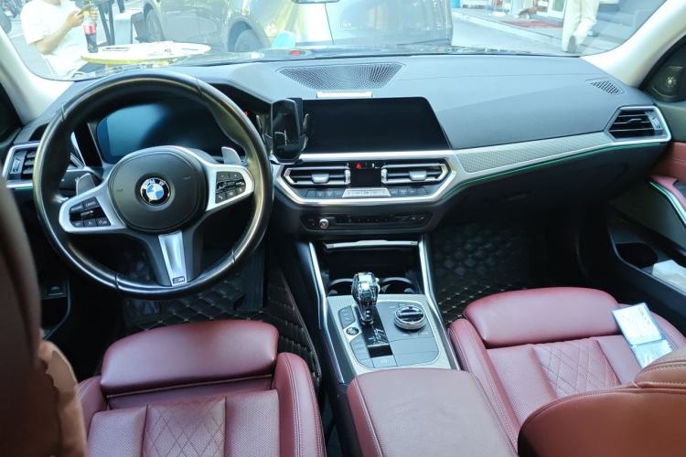 Used BMW 3 Series 2022 Restyled 325Li M Sport Night Edition Package Center Console