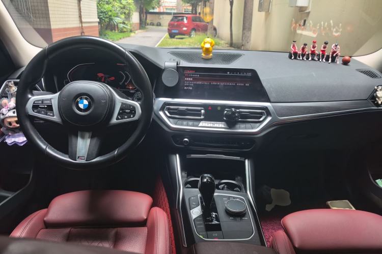 Used BMW 3 Series 2022 325i M Sport Package Center Console