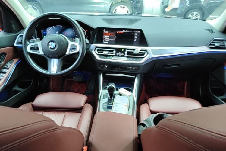 Used BMW 3 Series 2022 325i M Sport Night Edition Package Center Console