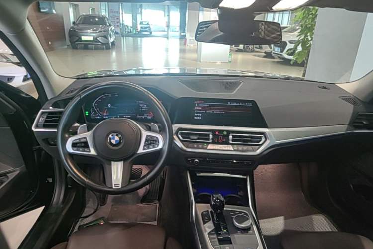 Used BMW 3 Series 2022 325Li M Sport Night Edition Package Center Console
