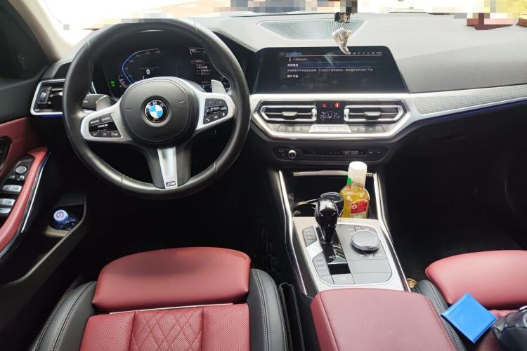 Used BMW 3 Series 2022 Updated 330i M Sport Night Edition Package Center Console