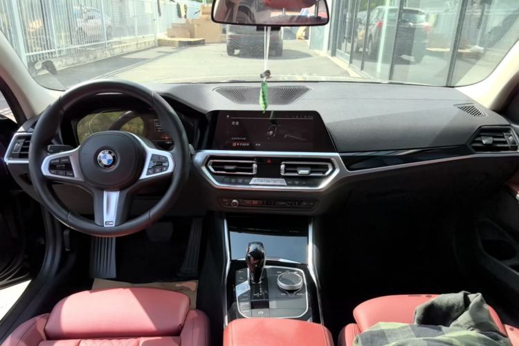 Used BMW 3 Series 2022 320Li M Sport Package Center Console