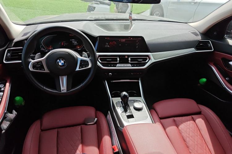 Used BMW 3 Series 2022 Revised 325i M Sport Night Edition Package Center Console