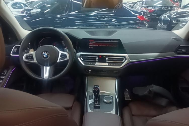 Used BMW 3 Series 2022 Revised 325i M Sport Night Edition Package Center Console