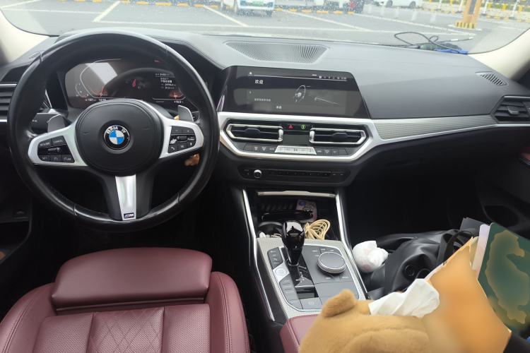 Used BMW 3 Series 2022 Restyled 325Li M Sport Night Edition Package Center Console