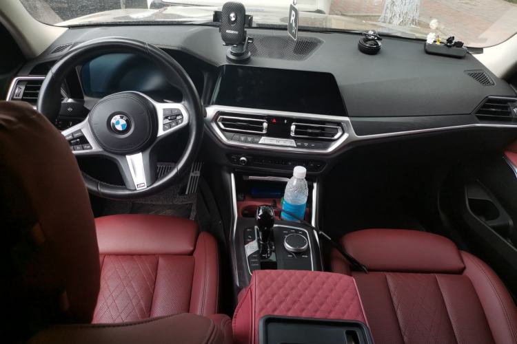 Used BMW 3 Series 2022 Updated 325i M Sport Package Center Console