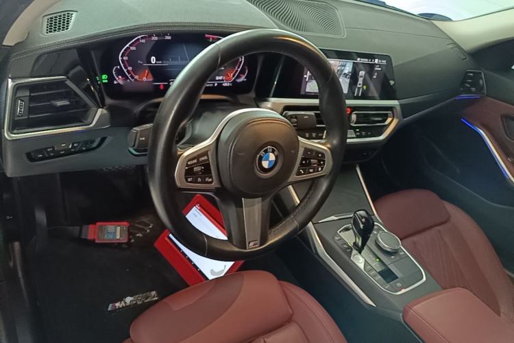 Used BMW 3 Series 2022 Updated 325i M Sport Package Center Console