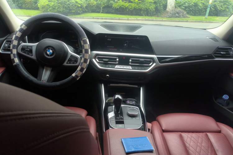 Used BMW 3 Series 2022 320Li M Sport Package Center Console