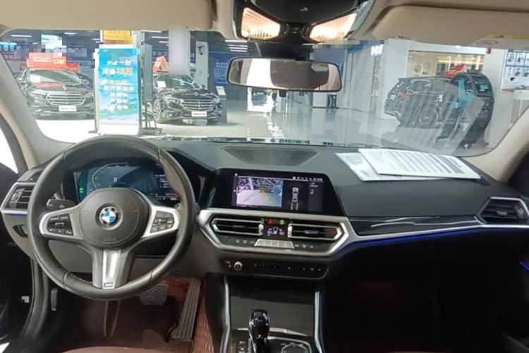 Used BMW 3 Series 2022 325Li M Sport Package Center Console