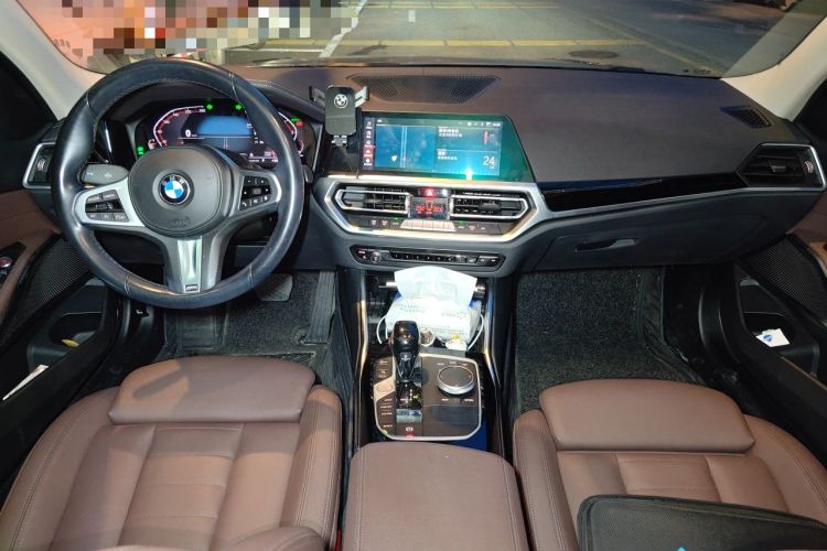 Used BMW 3 Series 2022 320Li M Sport Package Center Console