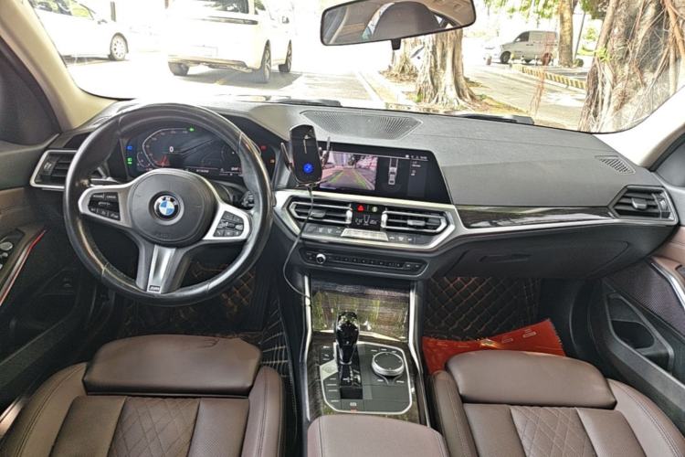 Used BMW 3 Series 2022 325Li M Sport Package Center Console