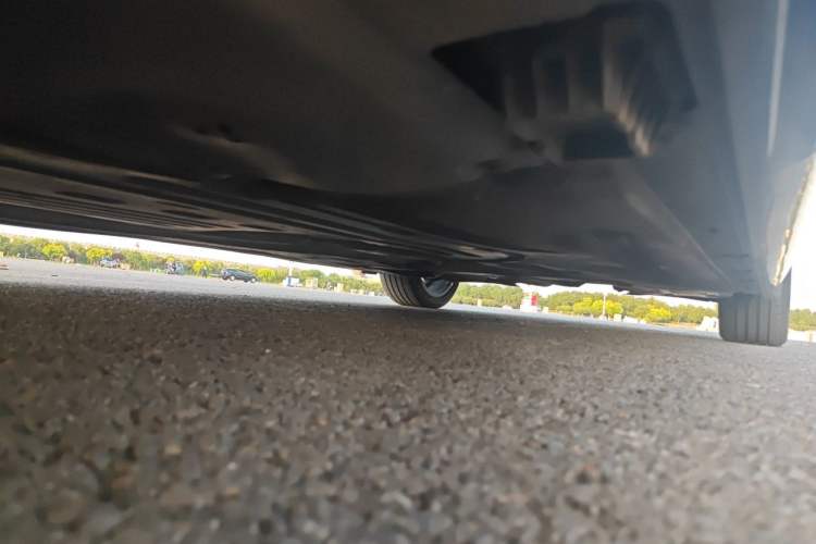 Used BMW 3 Series 2022 325Li M Sport Package Chassis Front Left