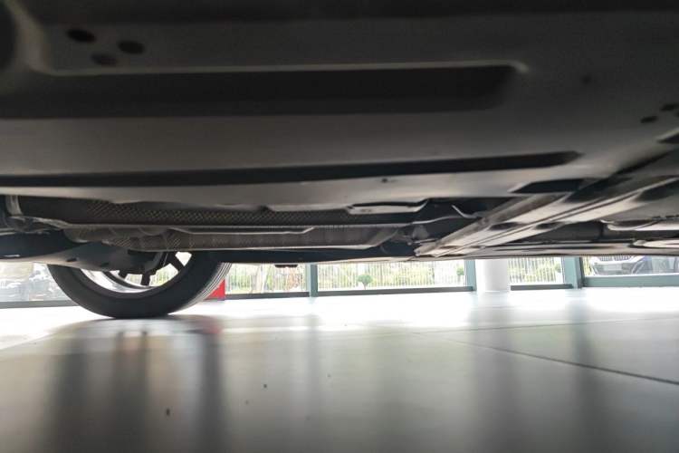 Used BMW 3 Series 2022 Updated 325Li M Sport Package Chassis Front Left