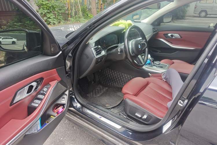 Used BMW 3 Series 2022 Restyled 325Li M Sport Night Edition Package Driver Seat