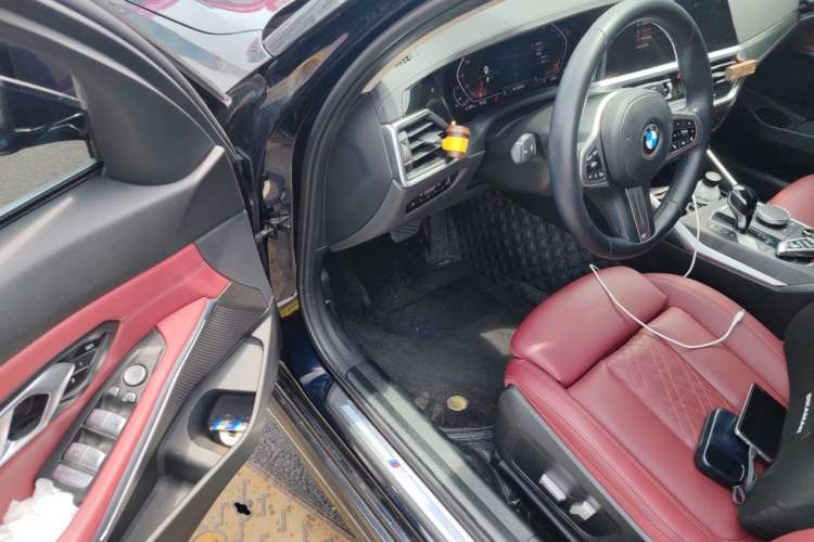 Used BMW 3 Series 2022 Updated 325i M Sport Package Driver Seat