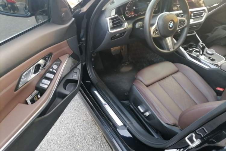 Used BMW 3 Series 2022 Updated 325Li M Sport Package Driver Seat