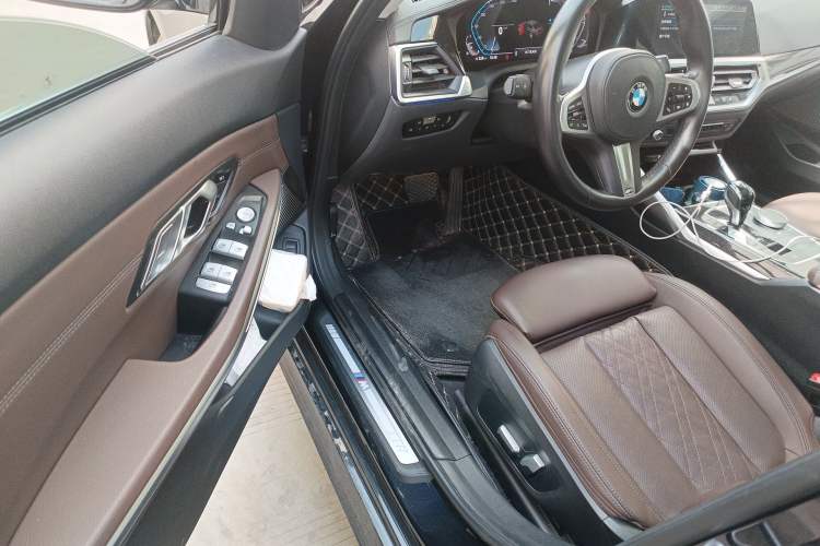 Used BMW 3 Series 2022 Updated 325Li M Sport Package Driver Seat