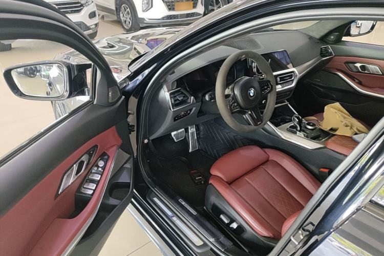Used BMW 3 Series 2022 325i M Sport Night Edition Package Driver Seat