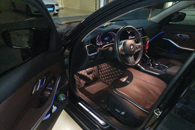Used BMW 3 Series 2022 Updated 325i M Sport Package Driver Seat