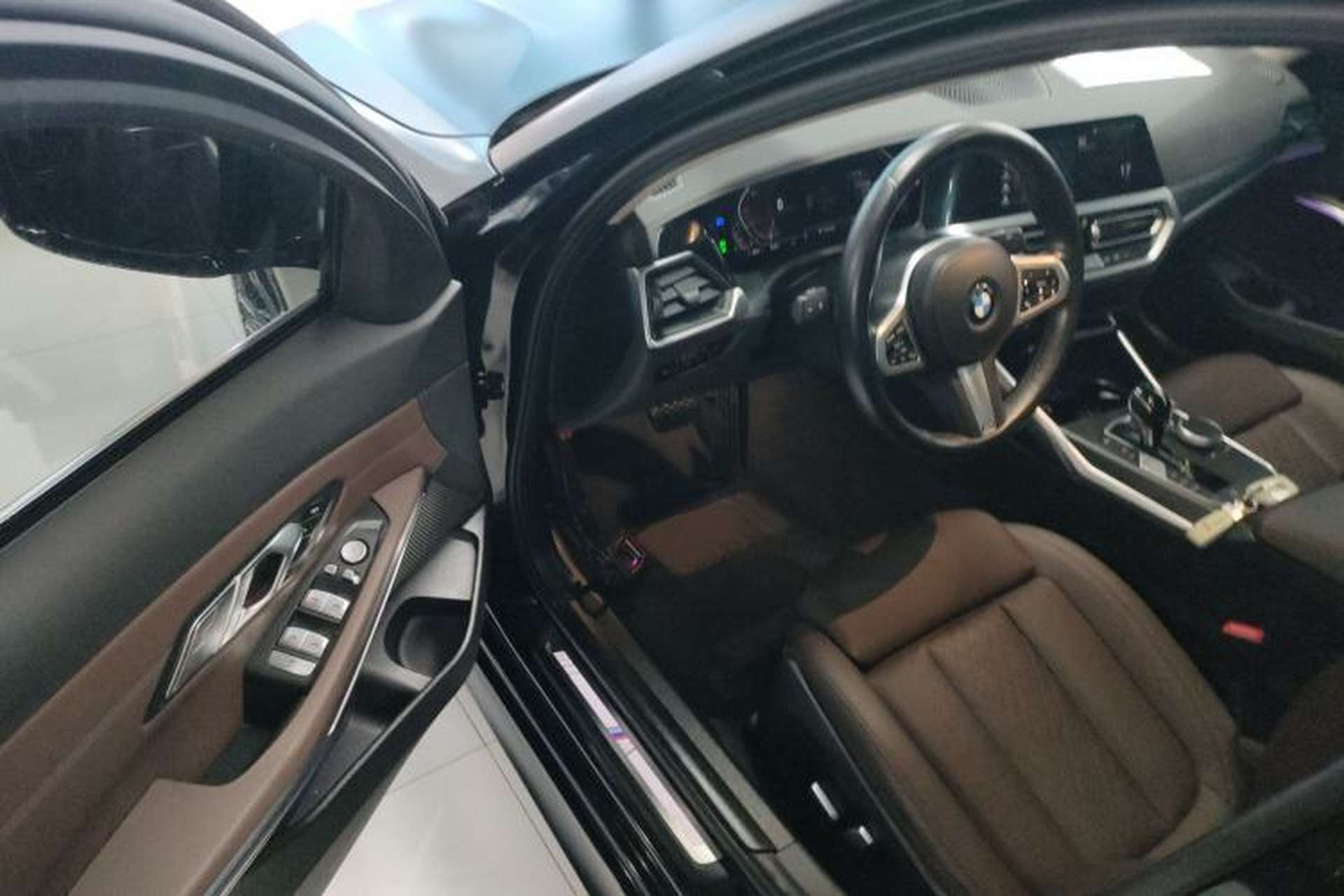 Used BMW 3 Series 2022 325i M Sport Package Driver Seat