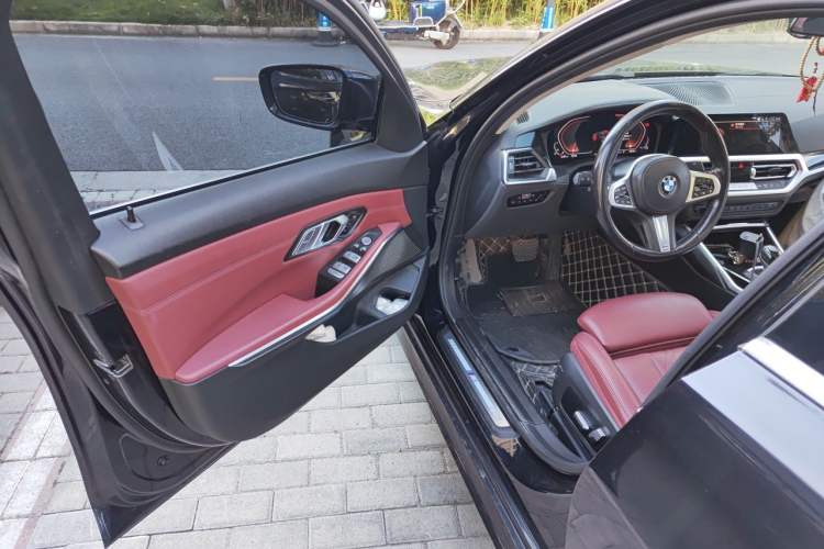 Used BMW 3 Series 2022 320Li M Sport Package Driver Seat
