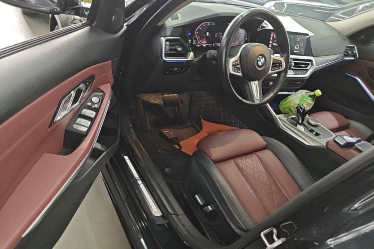 Used BMW 3 Series 2022 325i M Sport Night Edition Package Driver Seat