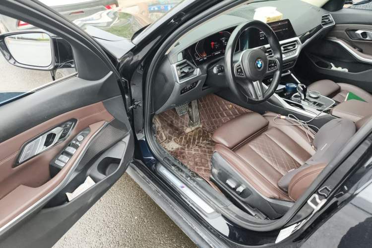 Used BMW 3 Series 2022 320Li M Sport Package Driver Seat