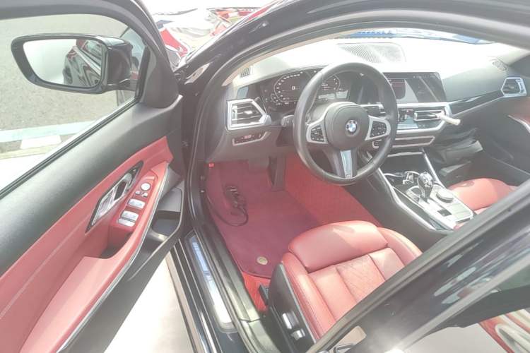 Used BMW 3 Series 2022 320Li M Sport Package Driver Seat