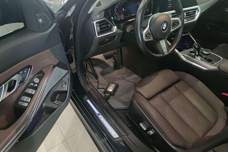 Used BMW 3 Series 2022 325Li M Sport Night Edition Package Driver Seat